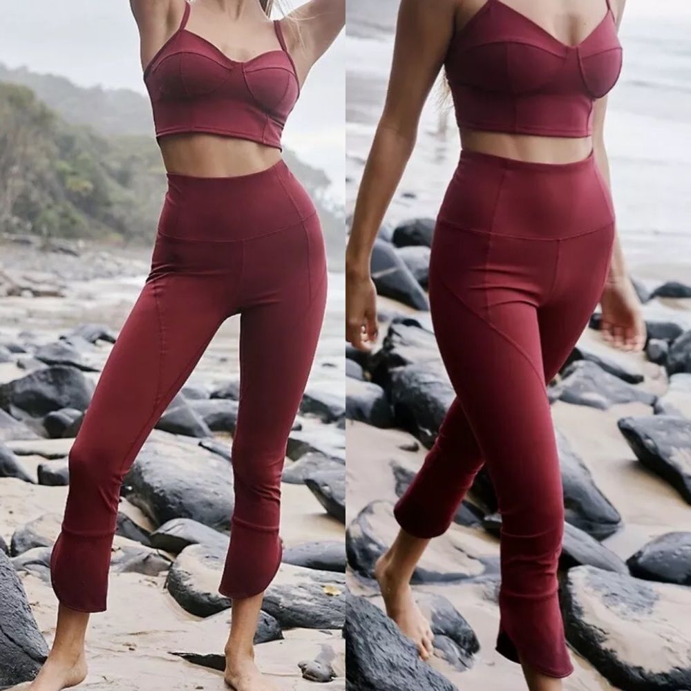 NWOT Free People Movement Legging Meant To Be Crop